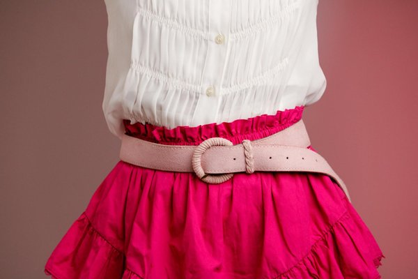 Quelles sont les astuces pour se sentir bien et confiante dans ses vêtements?